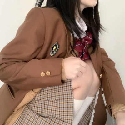 着牛仔裤的钟馗
